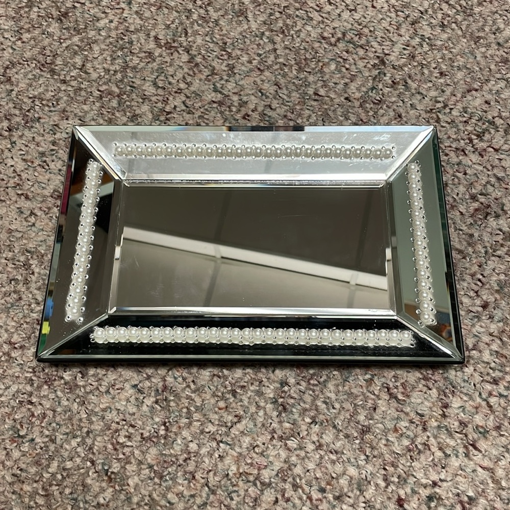 Elegant pearl and diamond adorned Silver Mirrored Tray